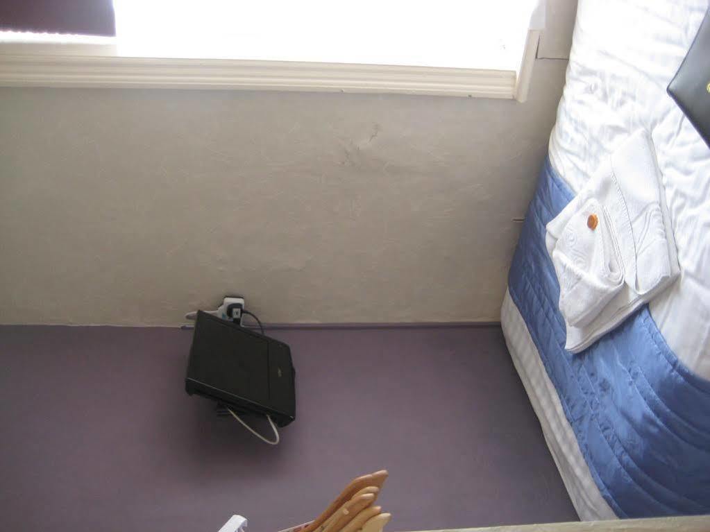 Bed and Breakfast The Dragonfly Blackpool Exterior foto